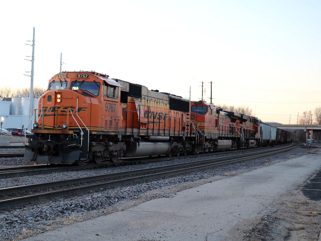 BNSF 9767